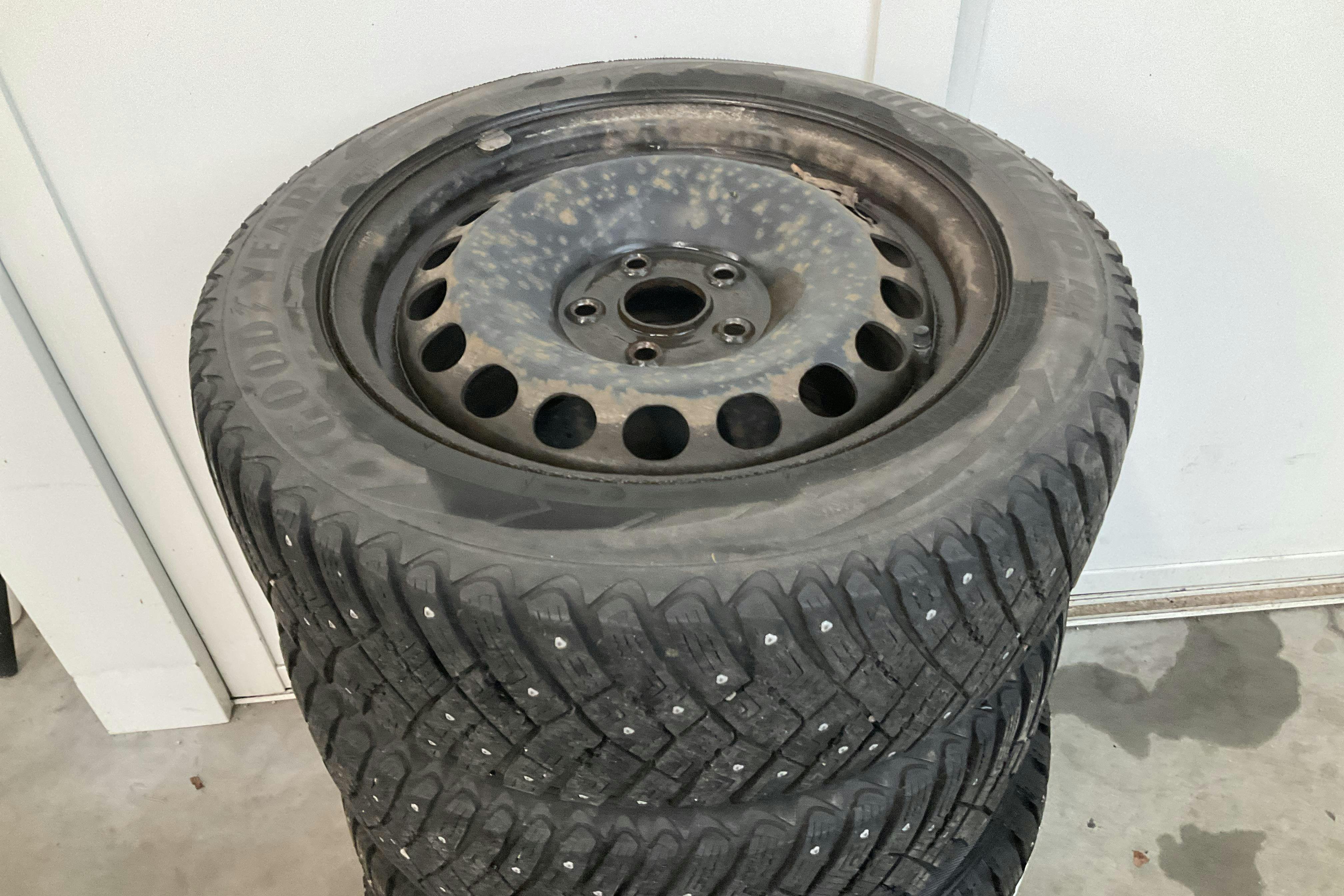 Vehicle Image 11