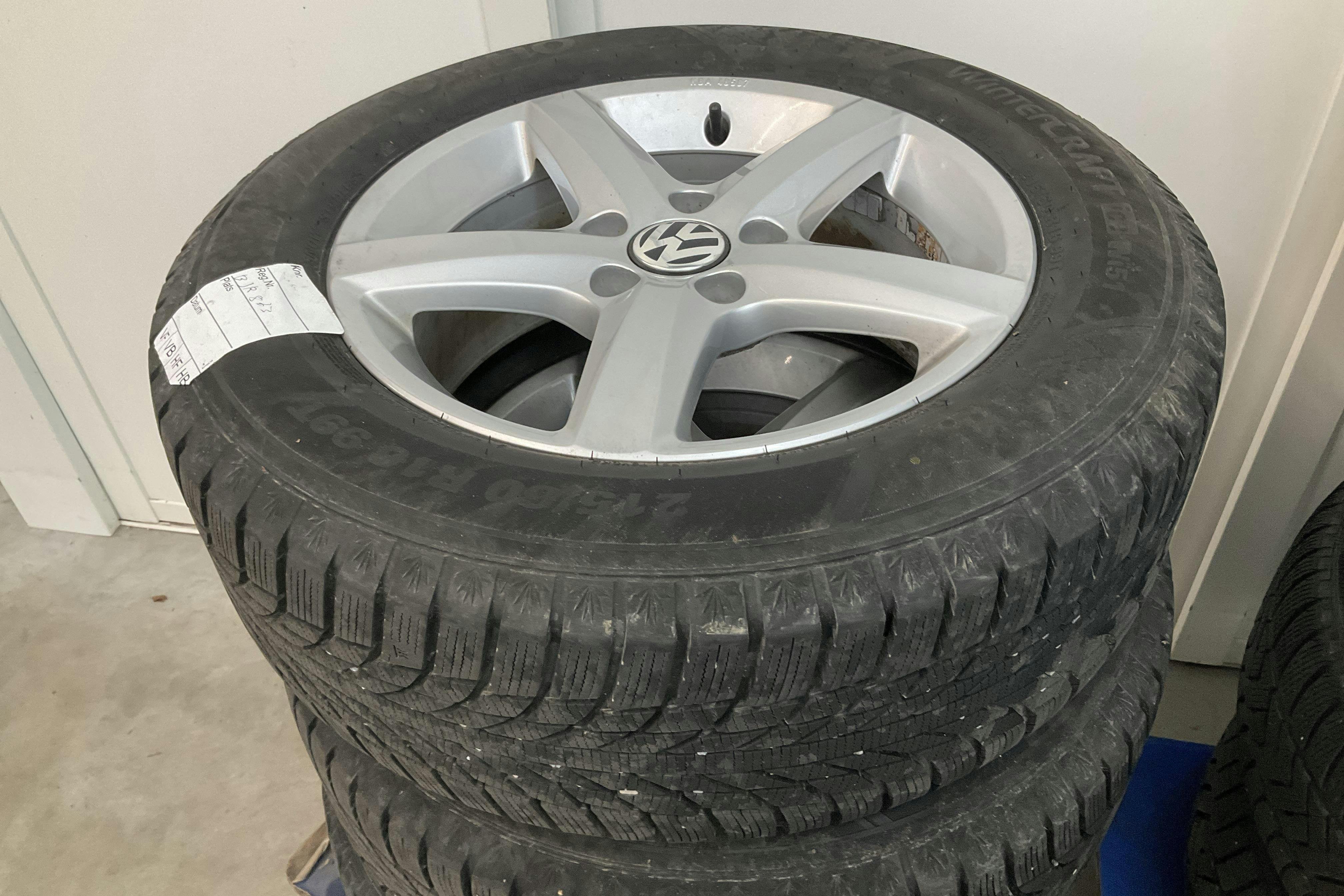 Vehicle Image 13
