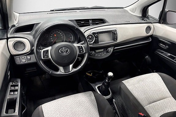 Vehicle Image 17