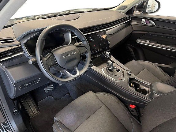 Vehicle Image 9