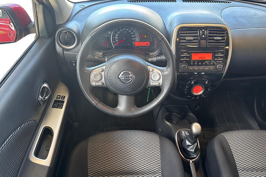 Vehicle Image 12