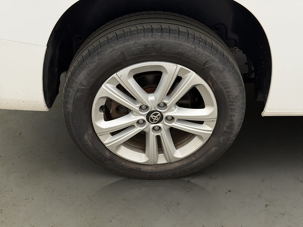 Vehicle Image 33