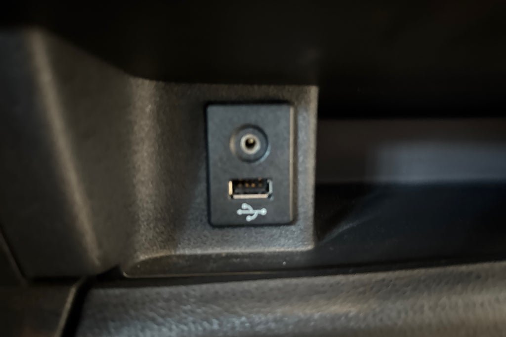 Vehicle Image 21