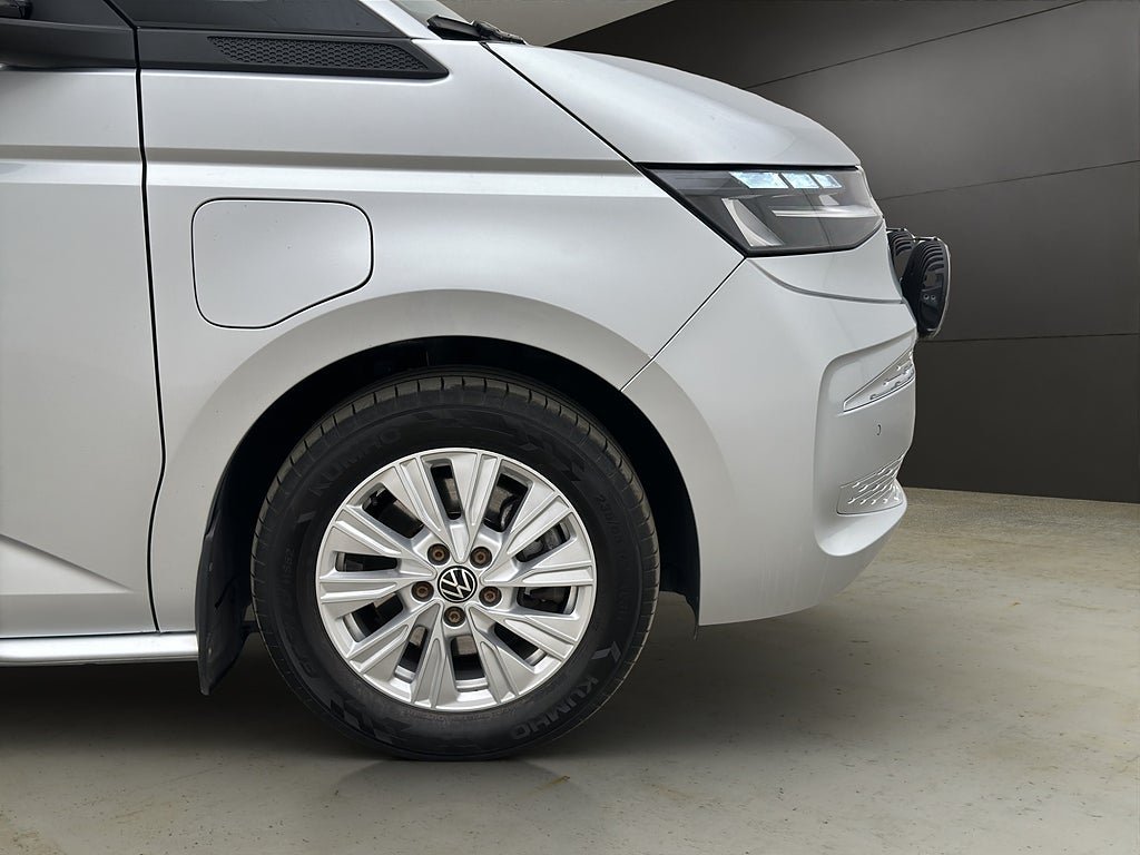 Vehicle Image 38