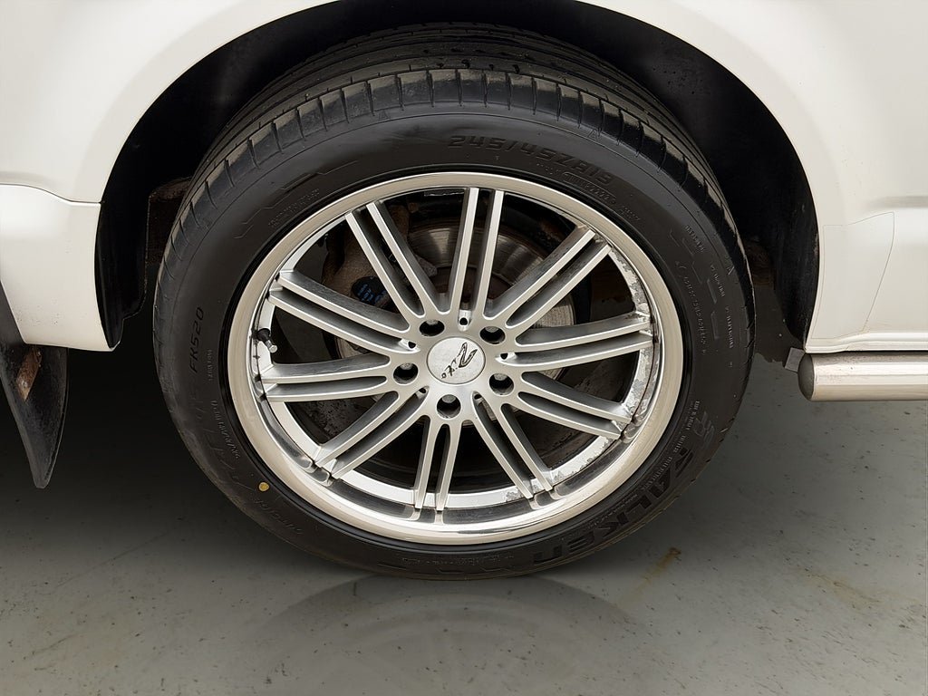 Vehicle Image 36