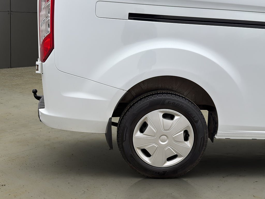 Vehicle Image 30