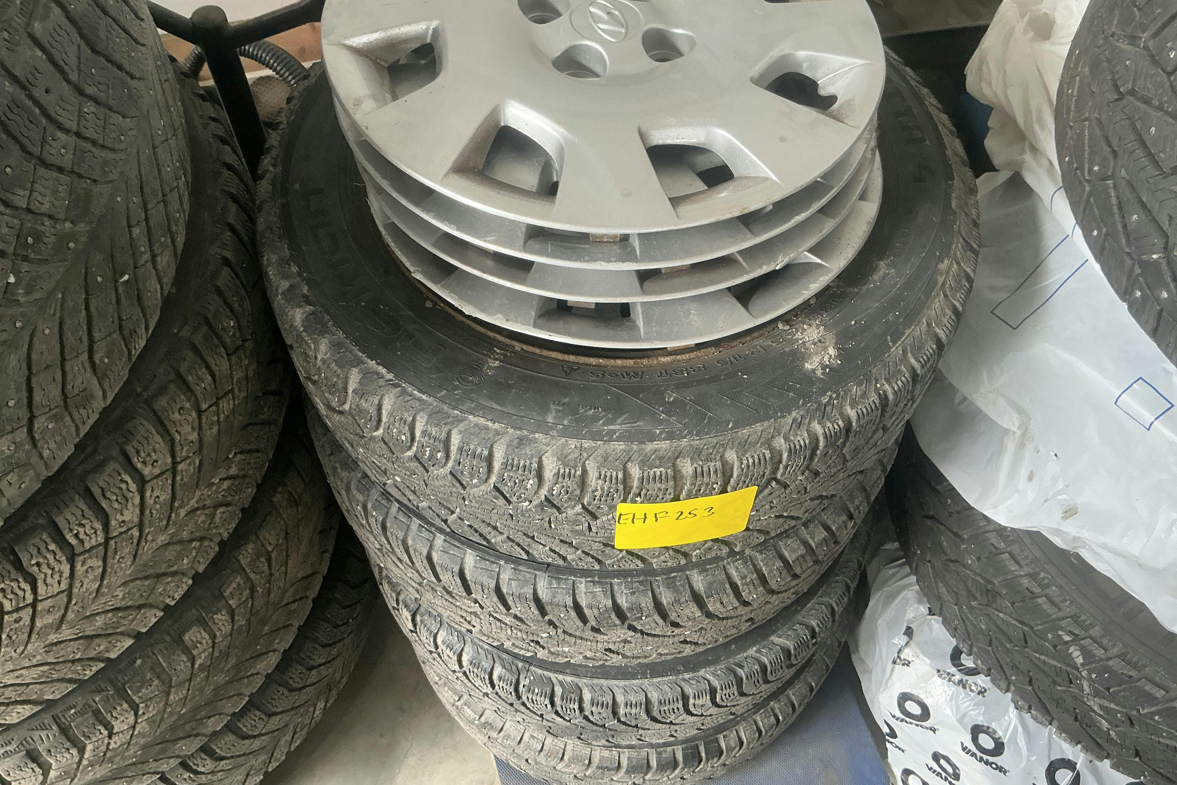Vehicle Image 11