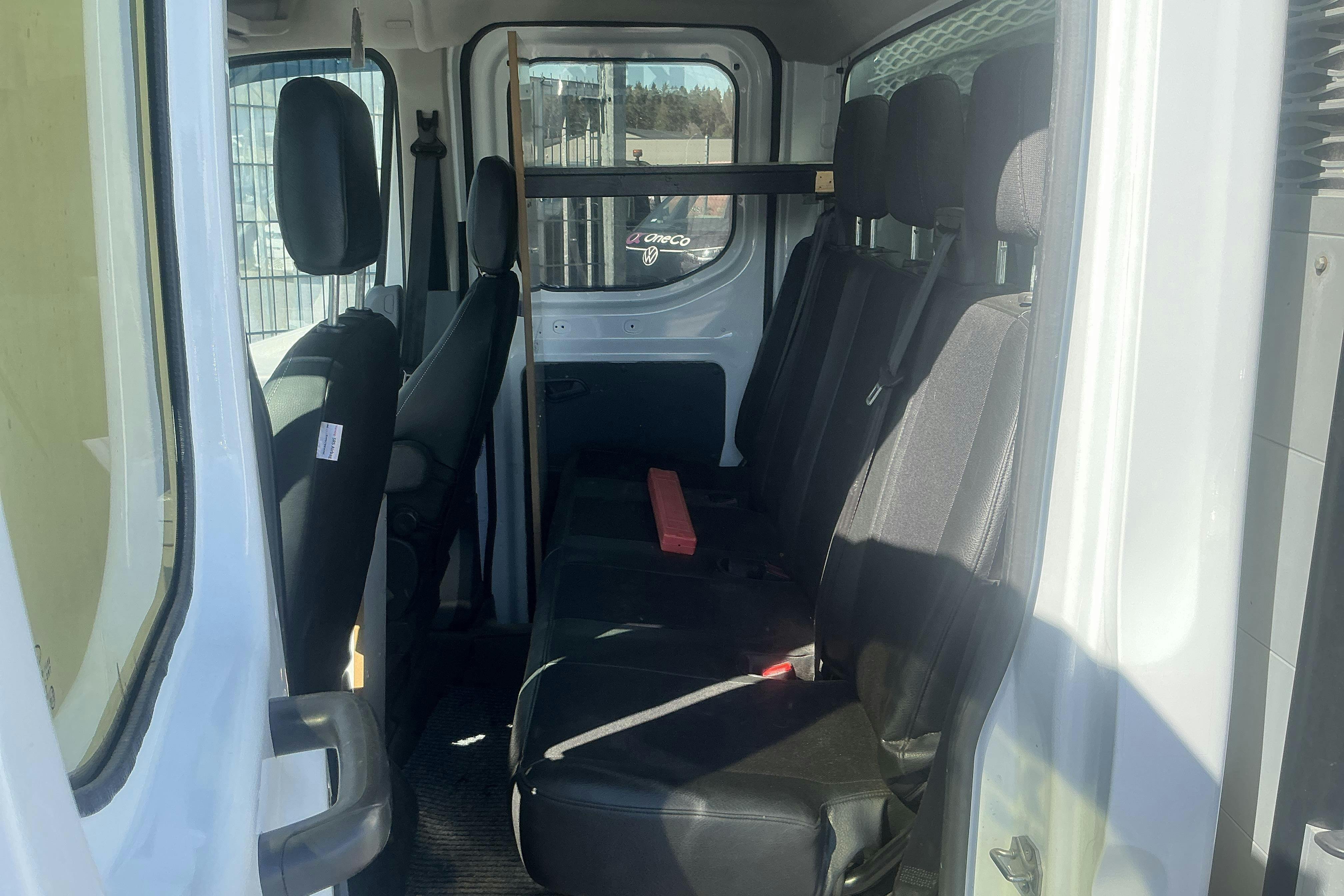 Vehicle Image 10
