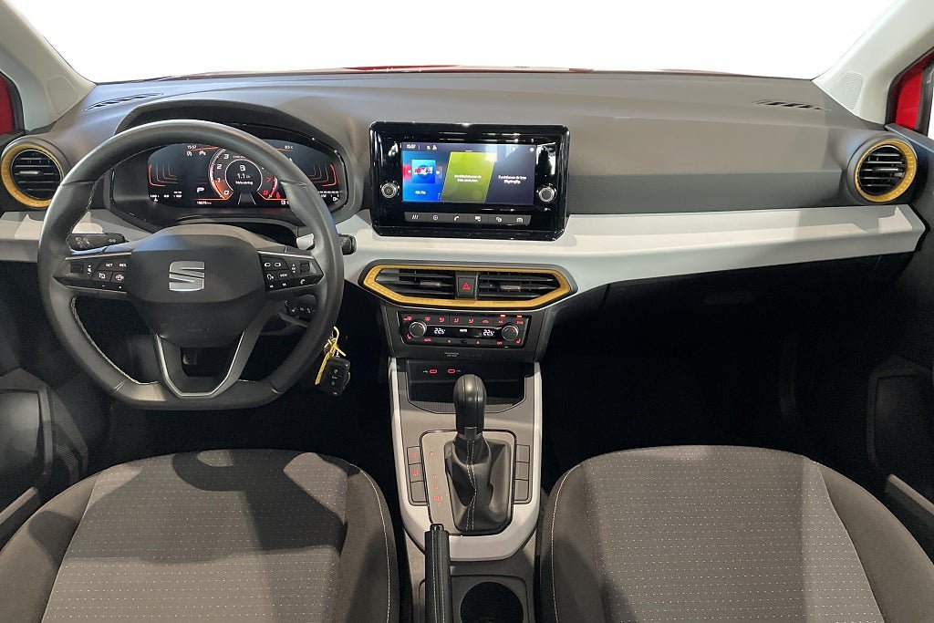Vehicle Image 11
