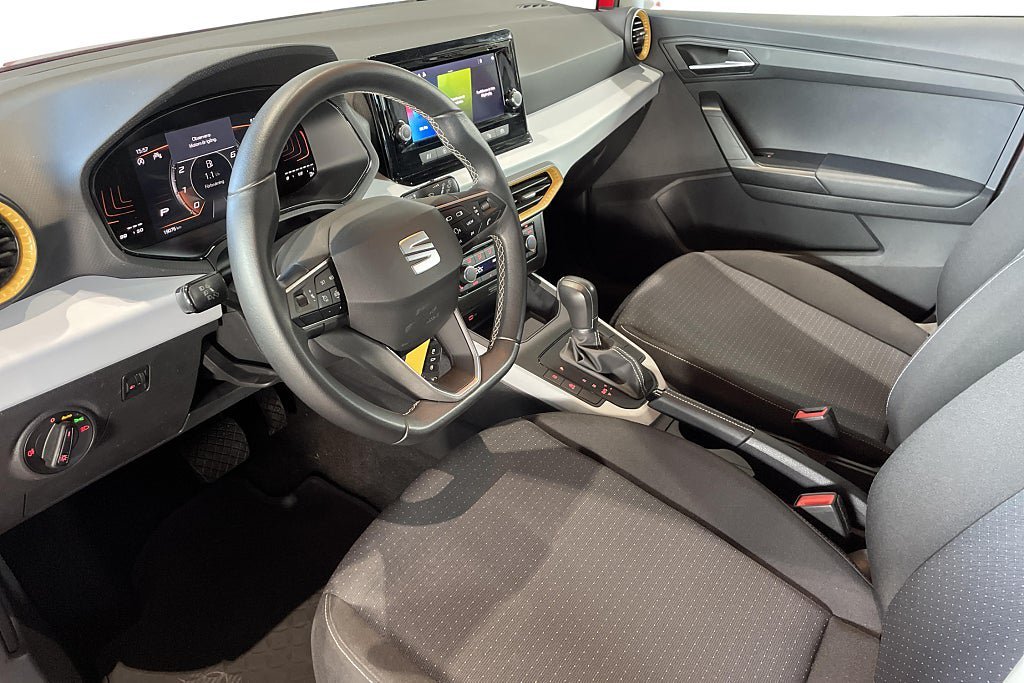 Vehicle Image 12