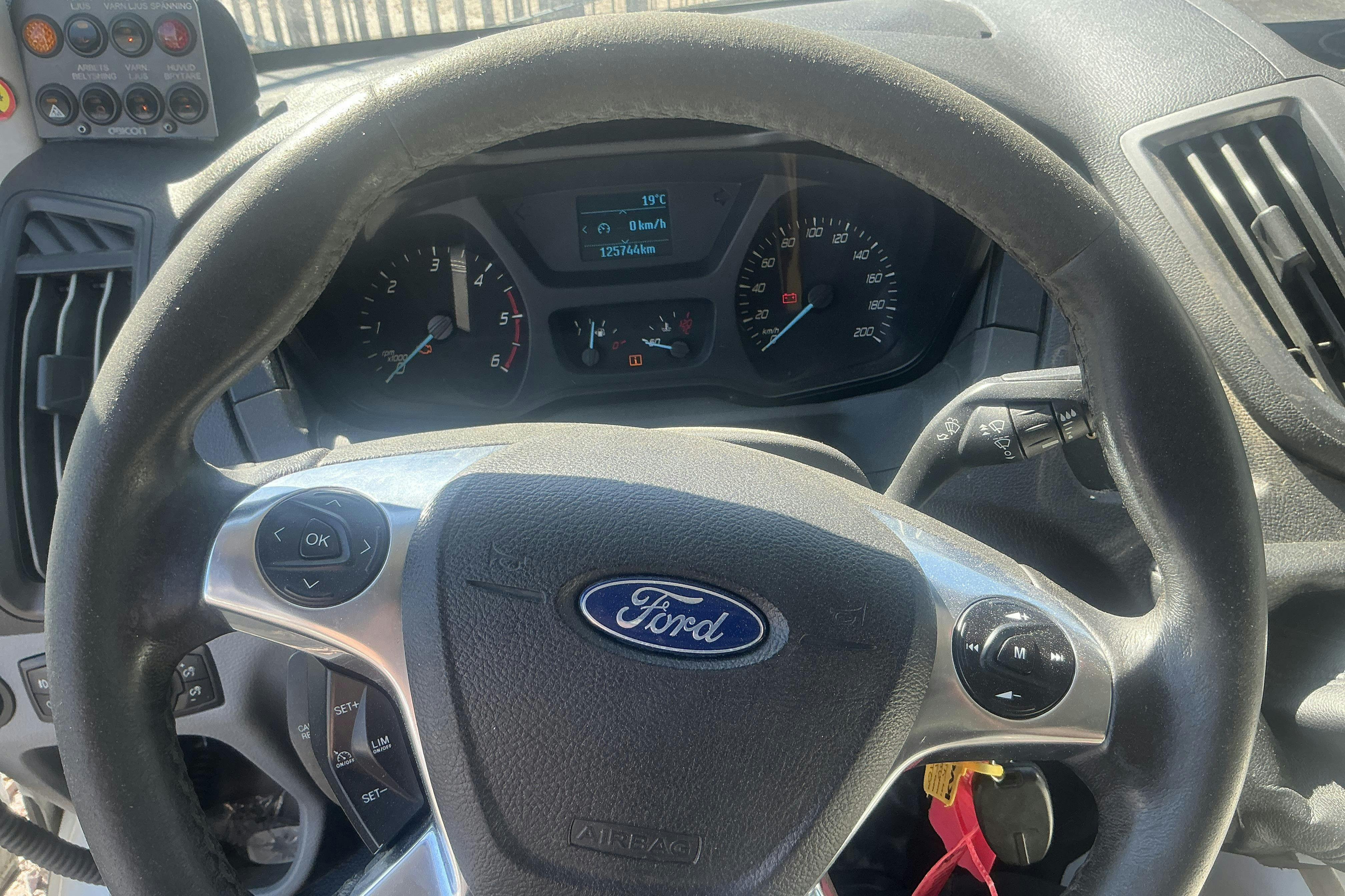 Vehicle Image 11