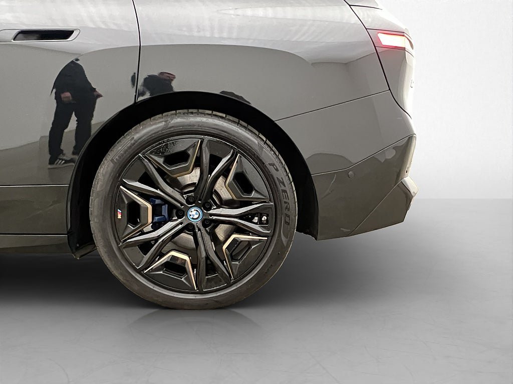 Vehicle Image 35