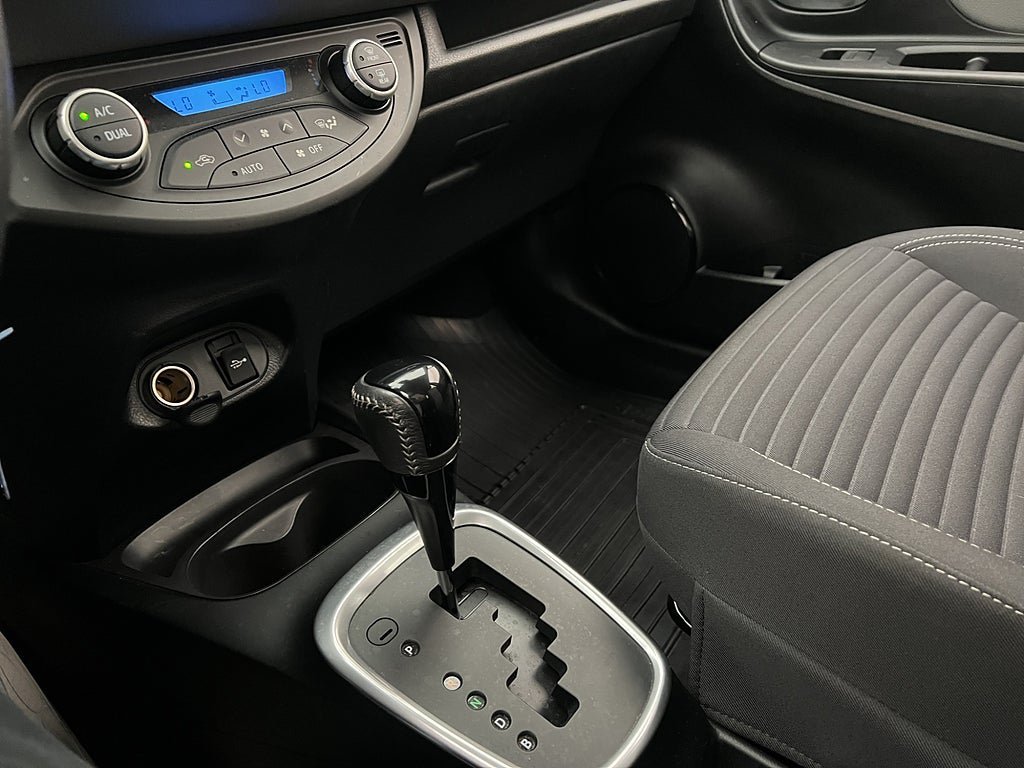 Vehicle Image 22