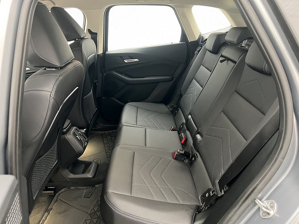 Vehicle Image 31