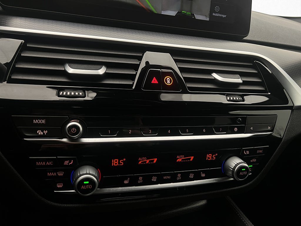 Vehicle Image 27