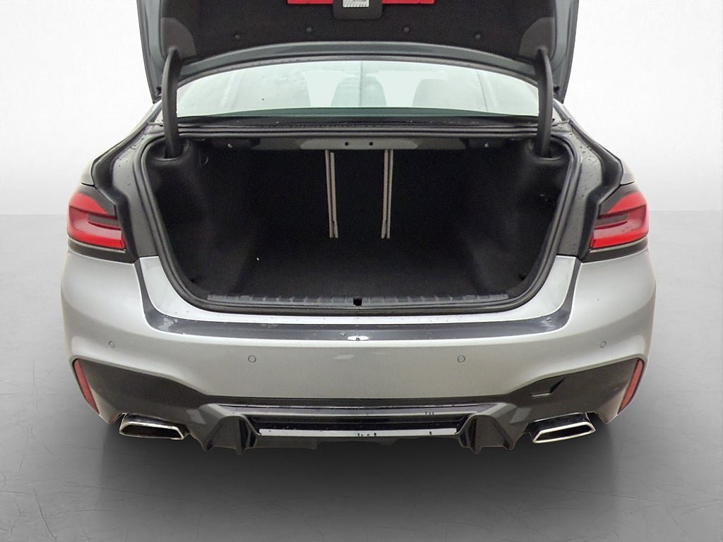 Vehicle Image 33