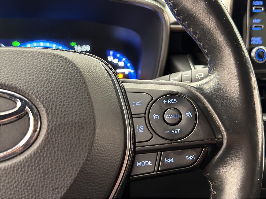 Vehicle Image 18
