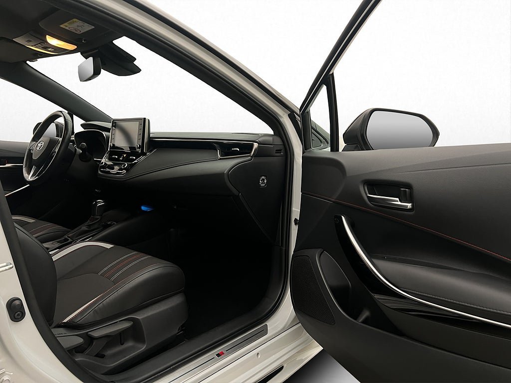 Vehicle Image 16
