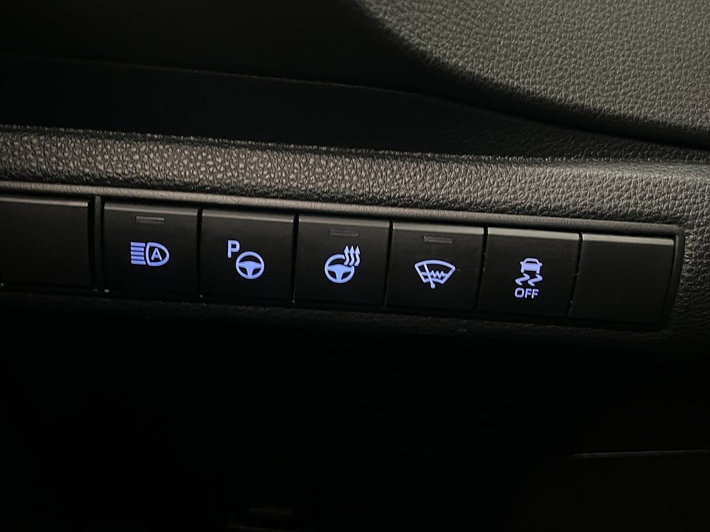 Vehicle Image 23