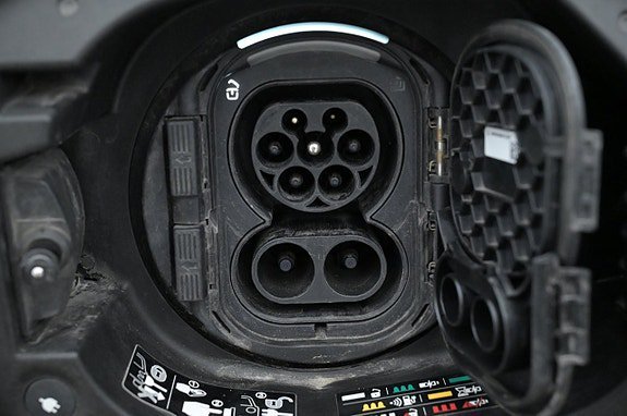 Vehicle Image 23
