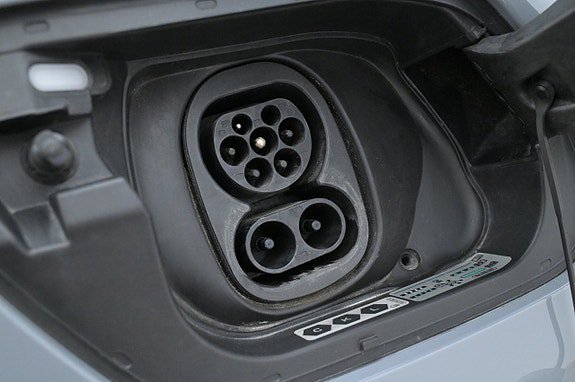 Vehicle Image 24