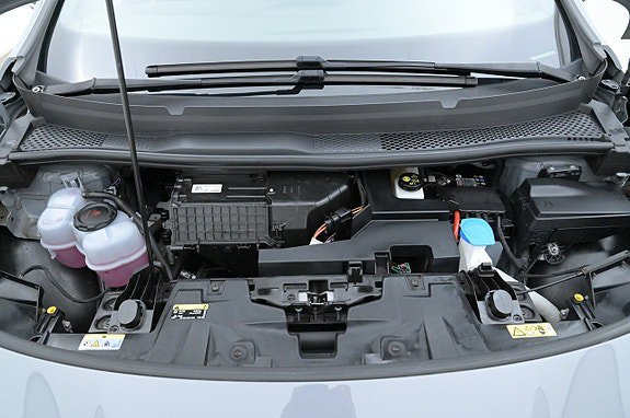 Vehicle Image 26