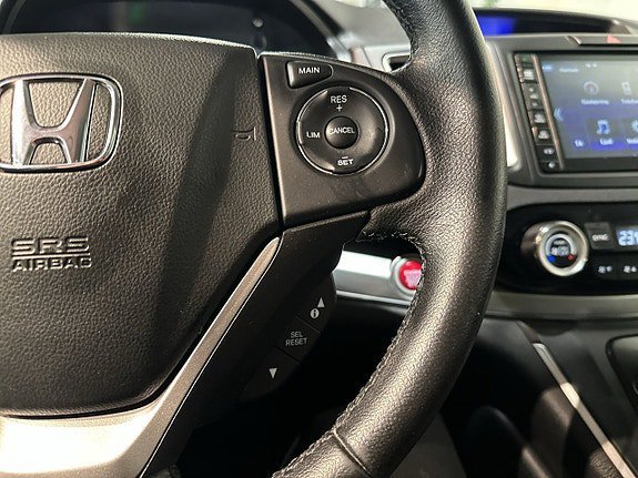 Vehicle Image 24