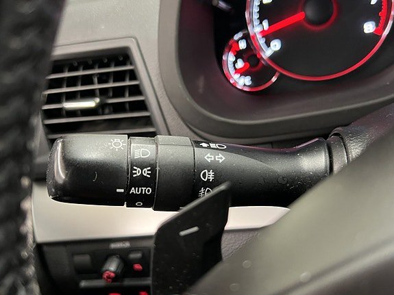 Vehicle Image 27