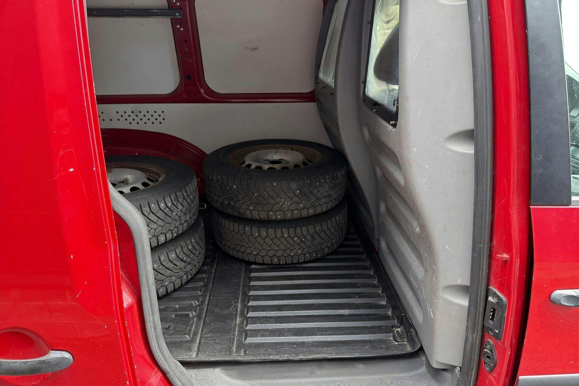 Vehicle Image 8