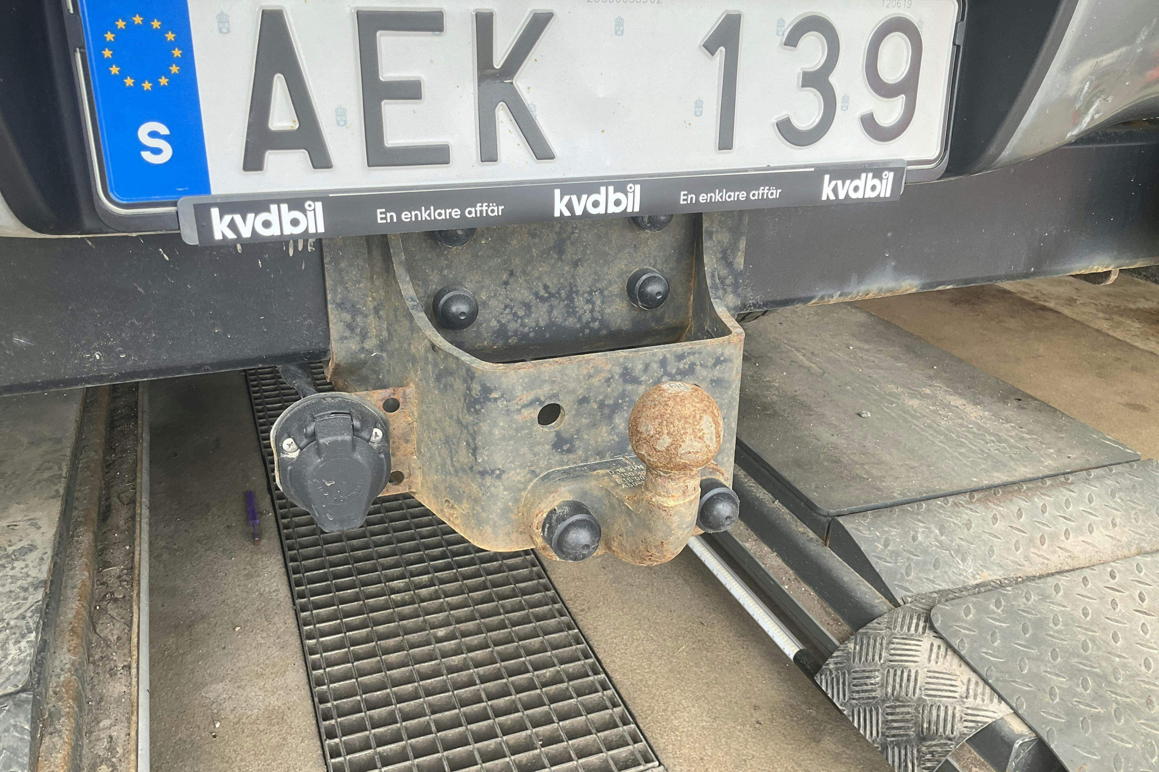 Vehicle Image 13
