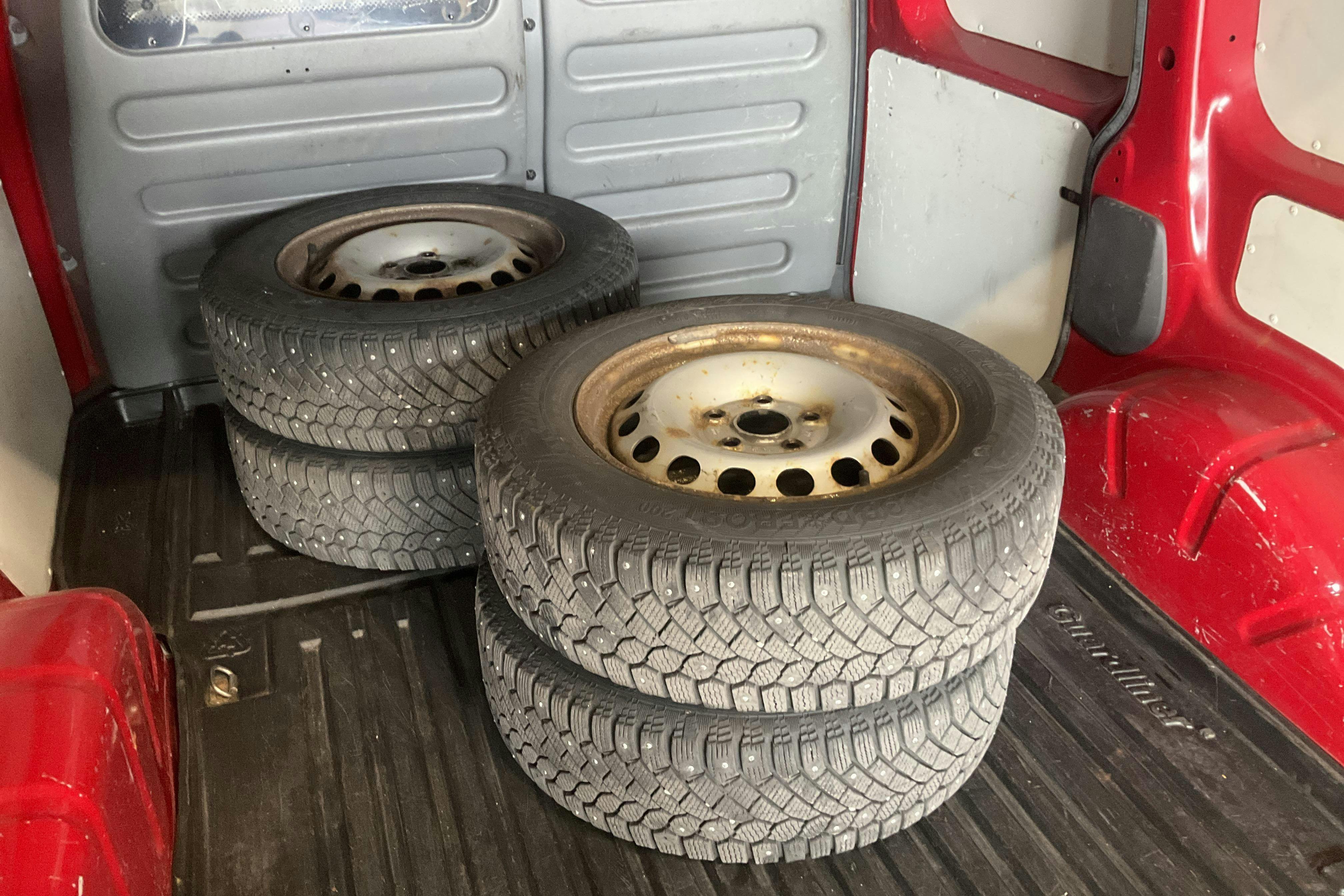Vehicle Image 13