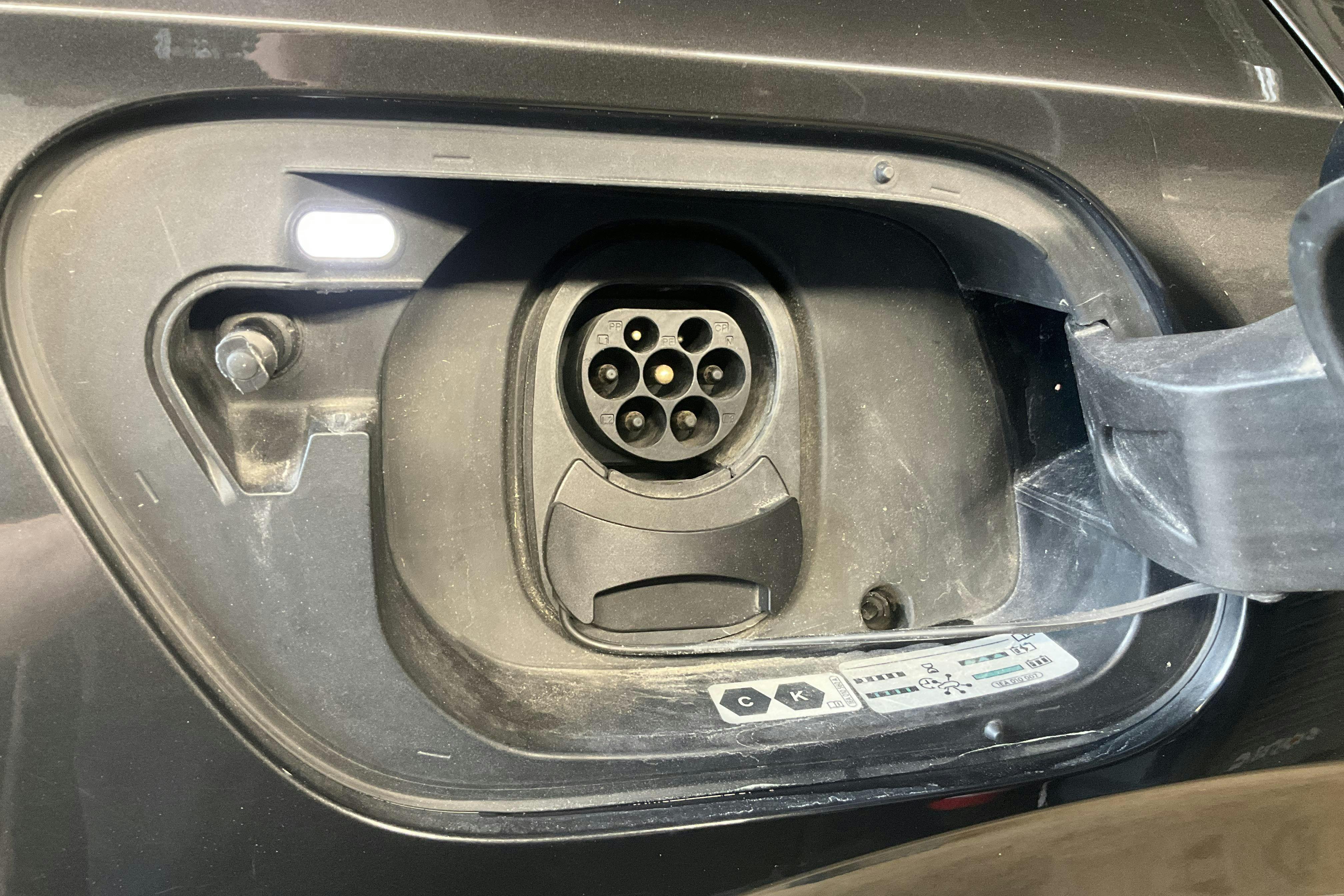 Vehicle Image 22