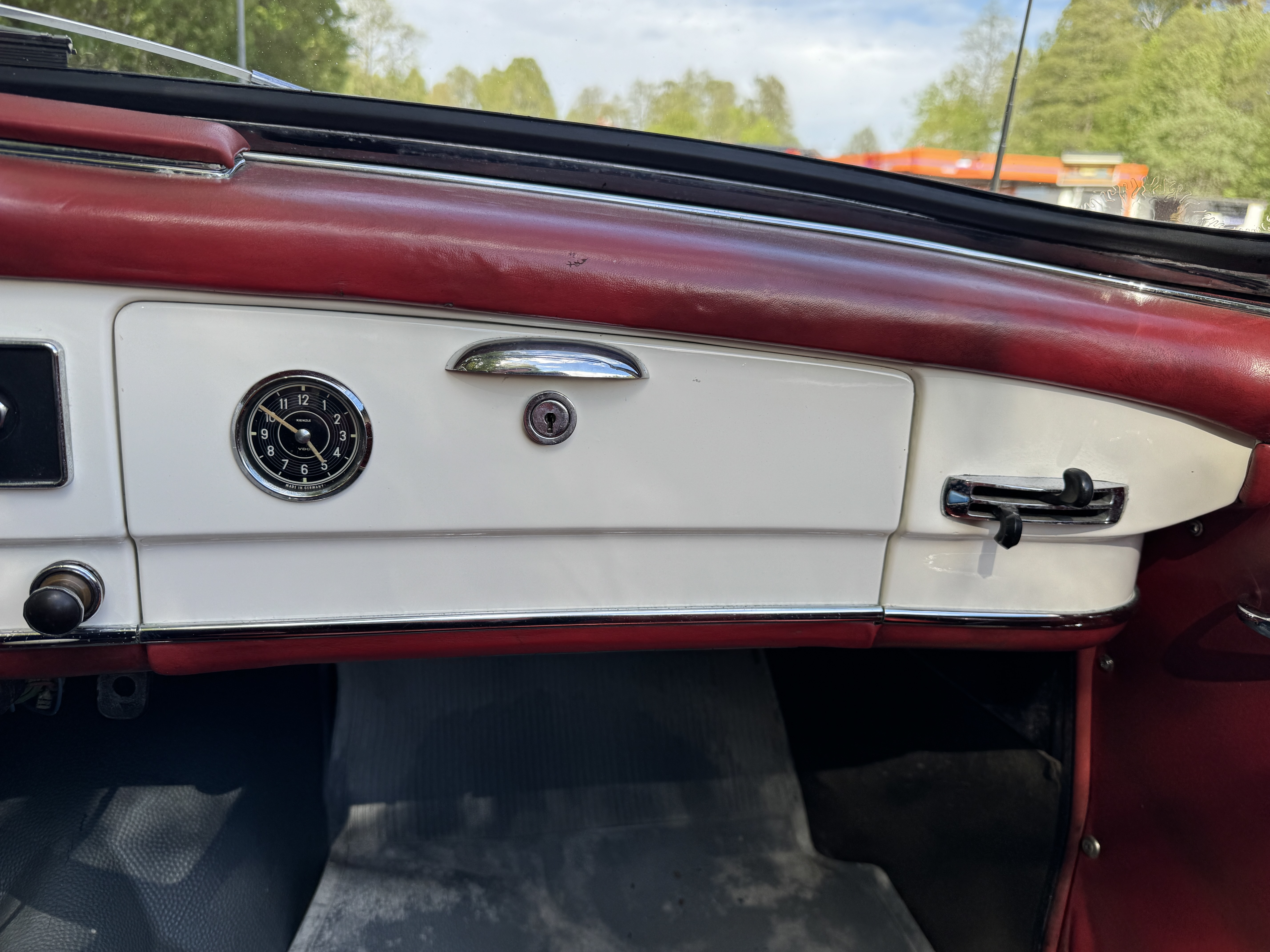 Vehicle Image 104