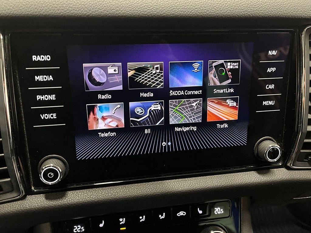 Vehicle Image 25