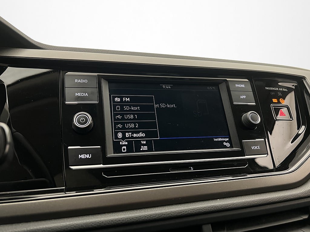 Vehicle Image 16
