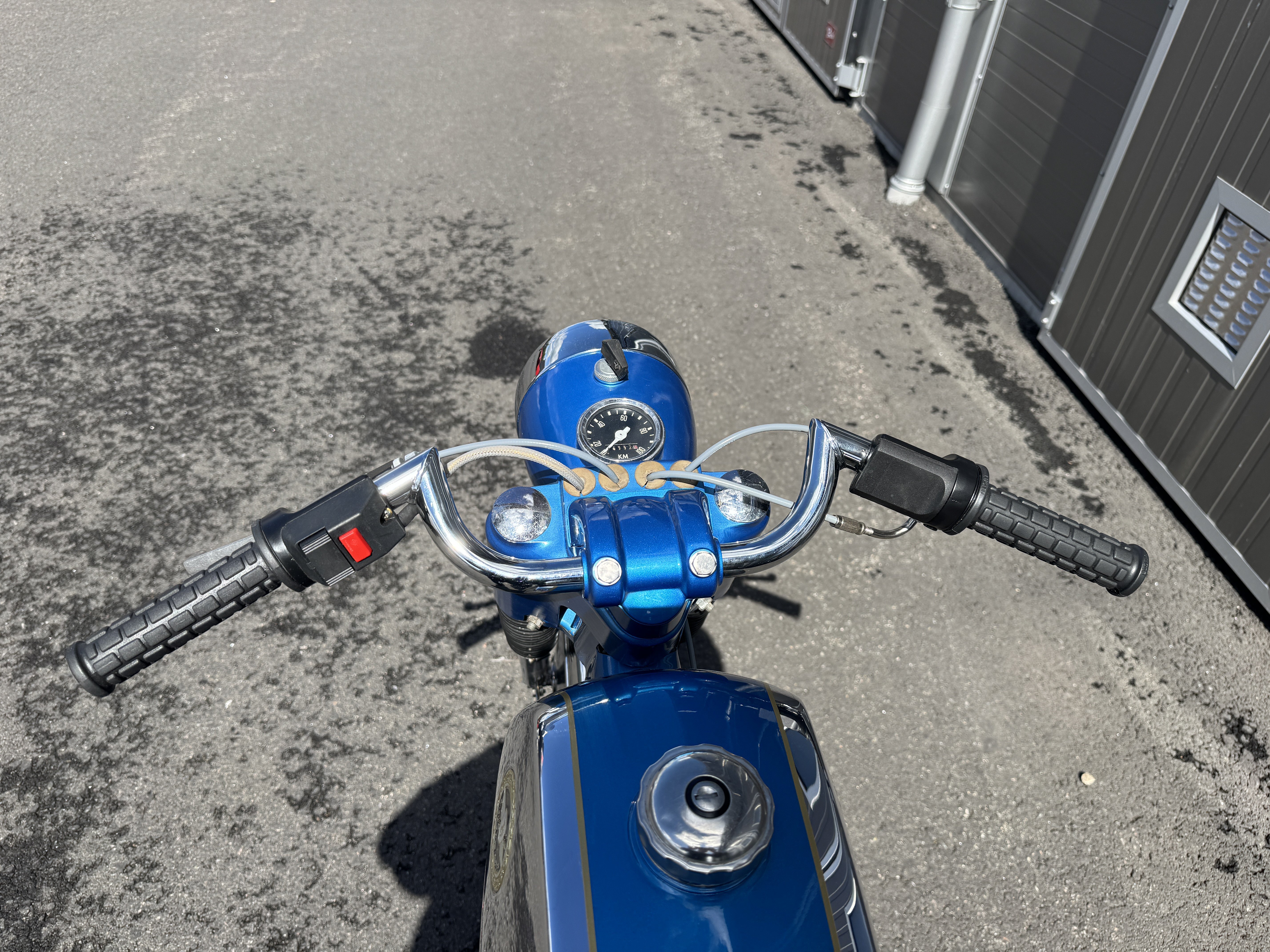 Vehicle Image 33
