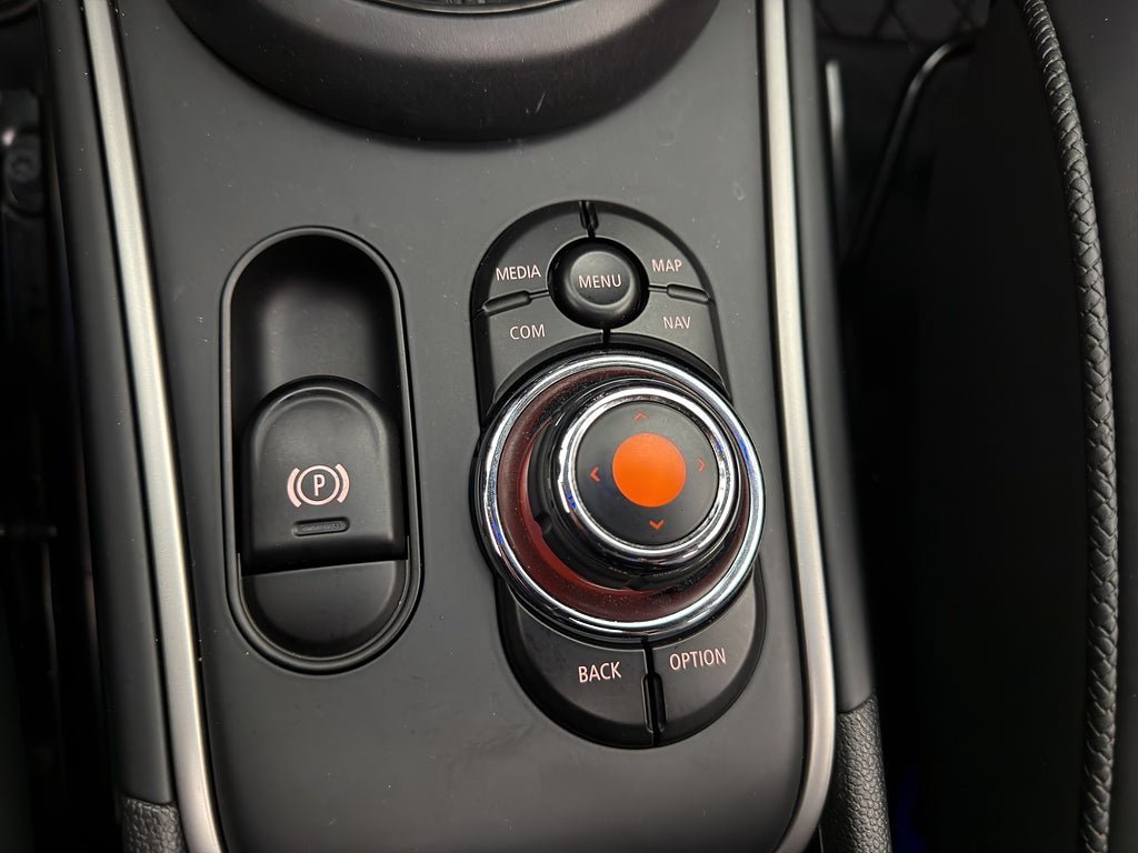 Vehicle Image 24