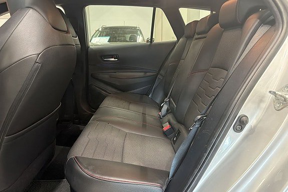 Vehicle Image 19