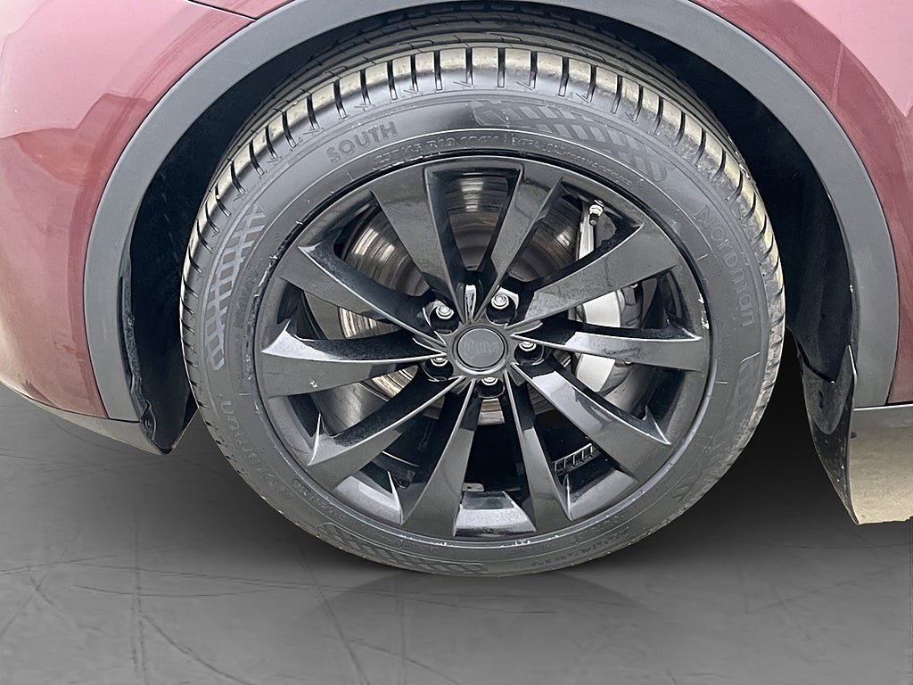 Vehicle Image 32