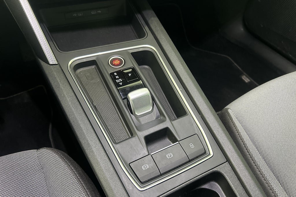 Vehicle Image 23