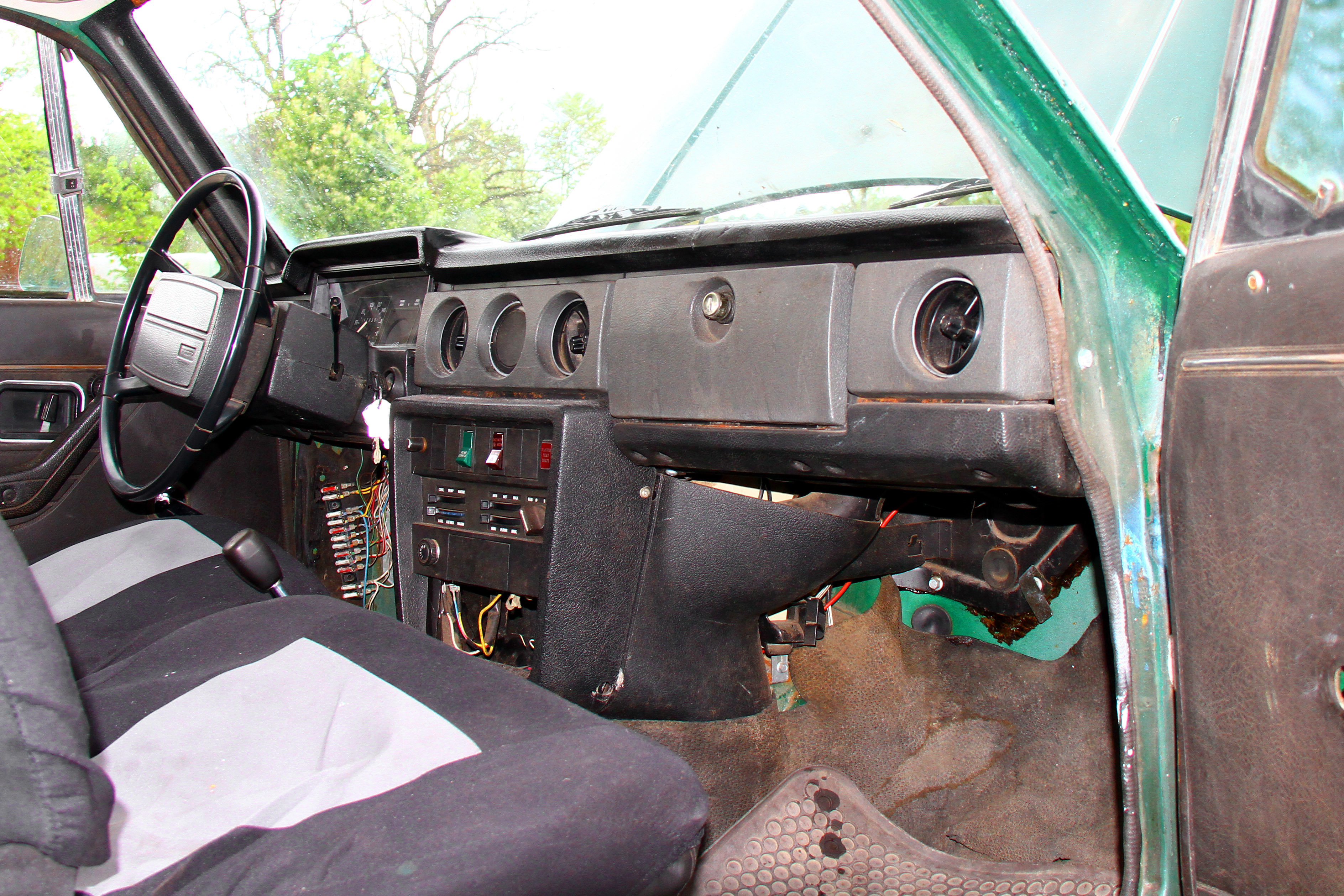 Vehicle Image 19