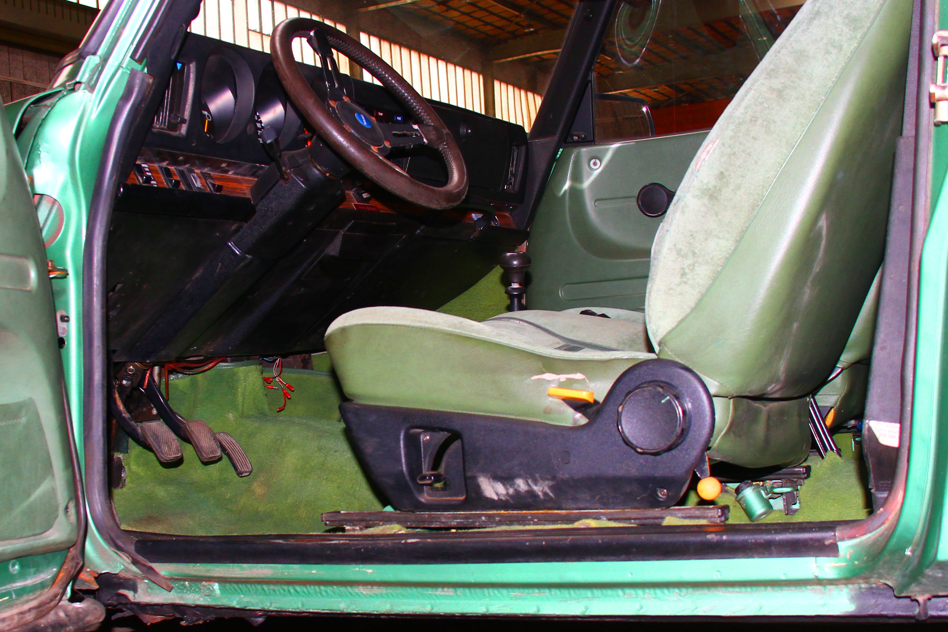 Vehicle Image 21