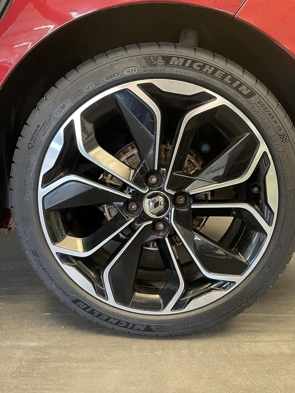 Vehicle Image 11