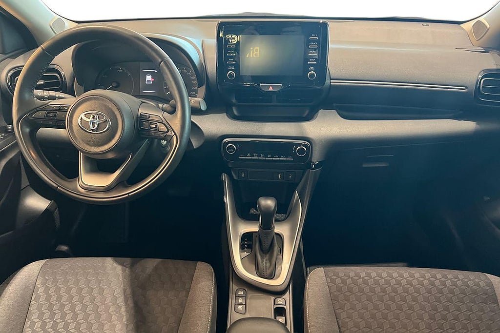 Vehicle Image 10