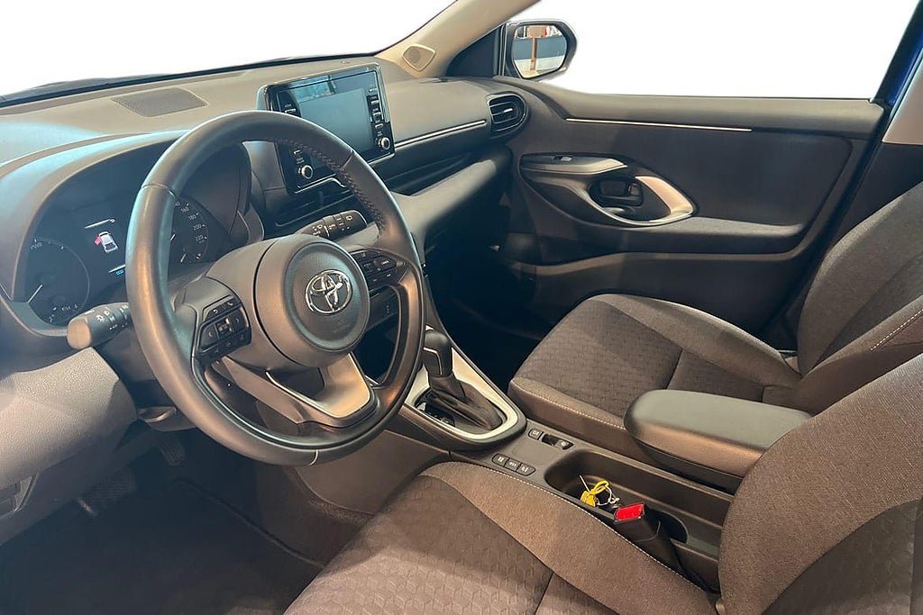 Vehicle Image 14