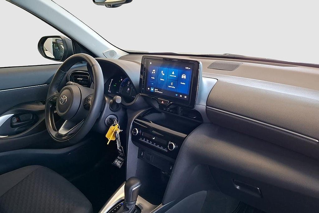 Vehicle Image 8