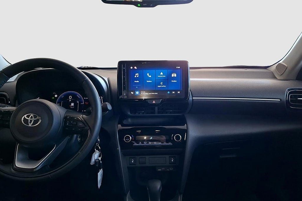 Vehicle Image 10