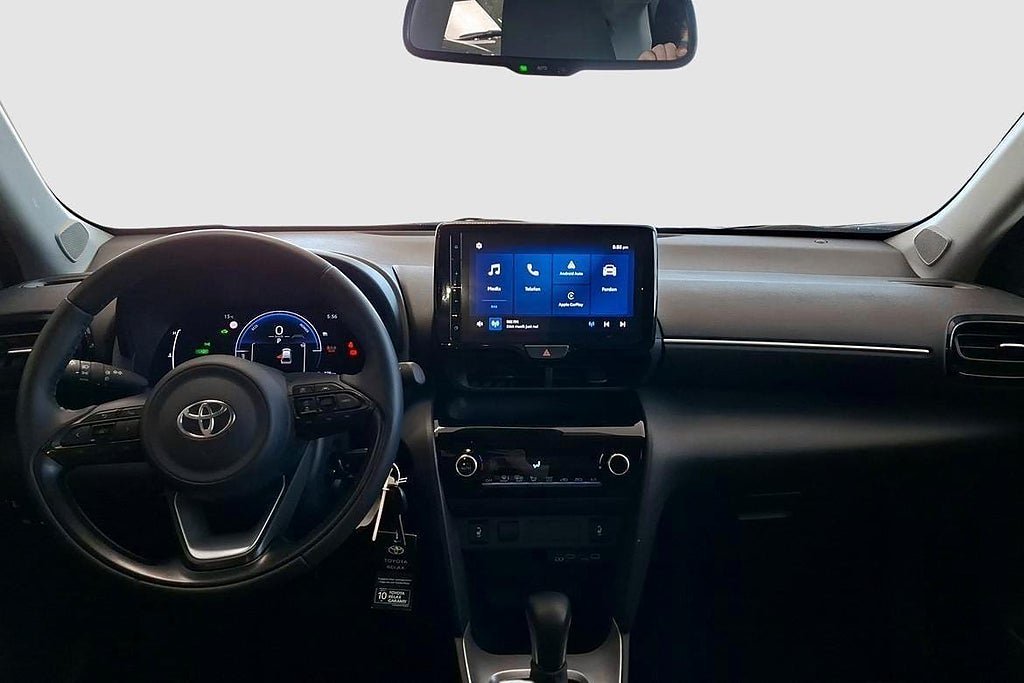 Vehicle Image 10