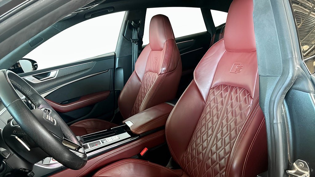 Vehicle Image 8