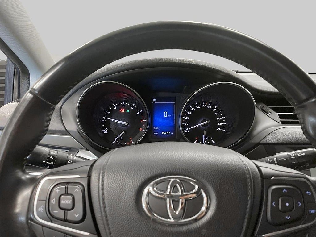 Vehicle Image 14